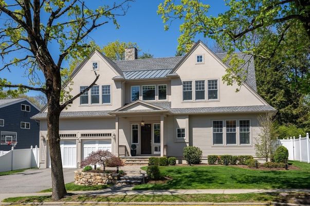Attached, Exterior, Facade, Farmhouse