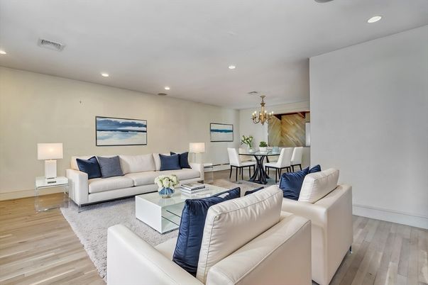 Chandelier, Dining room, Interior, Living room, Recessed Lighting, Wood Texture Flooring
