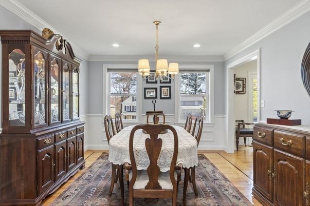 Chandelier, Dining room, Interior, Recessed Lighting, Wood Texture Flooring