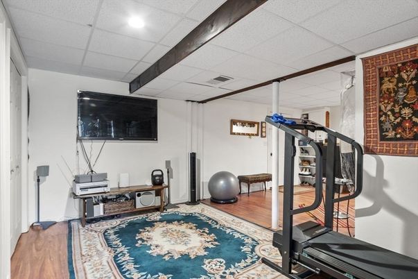 Fitness Equipment, Interior, Recessed Lighting, Wood Texture Flooring
