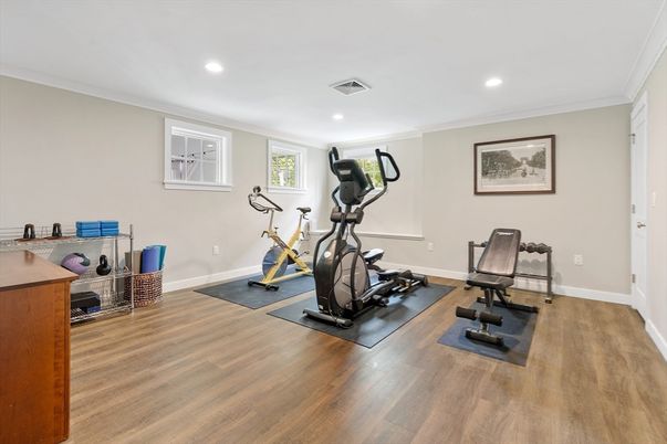 Fitness Equipment, Interior, Recessed Lighting, Wood Texture Flooring