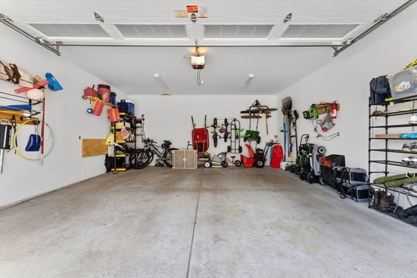Garage, Interior