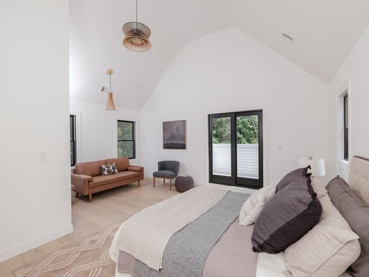 Bedroom, Interior, Pendant Lights, Wood Texture Flooring