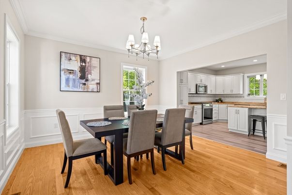 Chandelier, Dining room, Interior, Kitchen, Recessed Lighting, Wood Texture Flooring