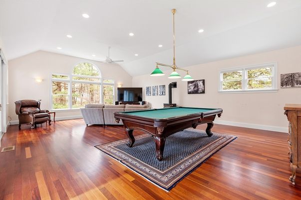 Billiard Table, Game Room, Interior, Living room, Pendant Lights, Recessed Lighting, Wood Texture Flooring