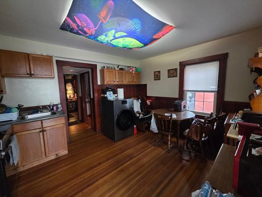 Dining room, Interior, Washer, Wood Texture Flooring