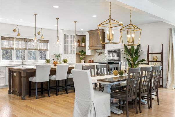 Dining room, Interior, Kitchen, Pendant Lights, Recessed Lighting, Stainless Steel Appliances, Wood Texture Flooring
