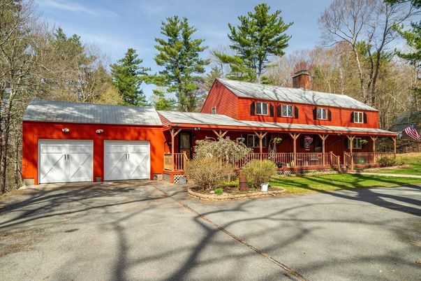 Attached, Exterior, Facade, Log Home