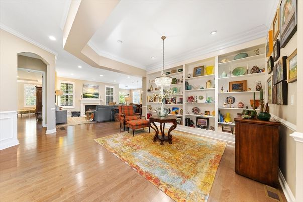 Fireplace, Interior, Living room, Pendant Lights, Recessed Lighting, Wood Texture Flooring