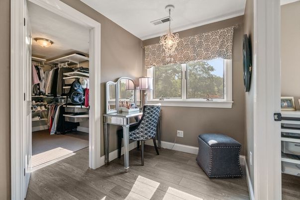 Chandelier, Home Office, Interior, Walk-in Closets, Wood Texture Flooring