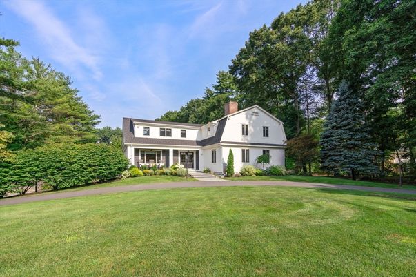 Backyard, Exterior, Facade, Farmhouse