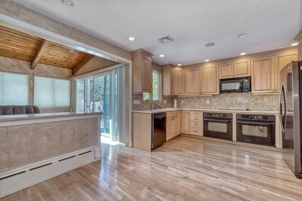 Interior, Kitchen, Recessed Lighting, Stainless Steel Appliances, Wooden Beams, Wooden Ceilings, Wood Texture Flooring