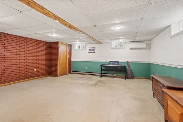 Empty room, Interior, Recessed Lighting, Stone Walls