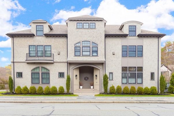 Exterior, Facade, Brick Facade, French Provincial