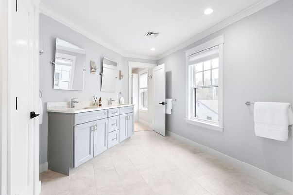 Bathroom, Dual Sink Vanities, Interior, Recessed Lighting