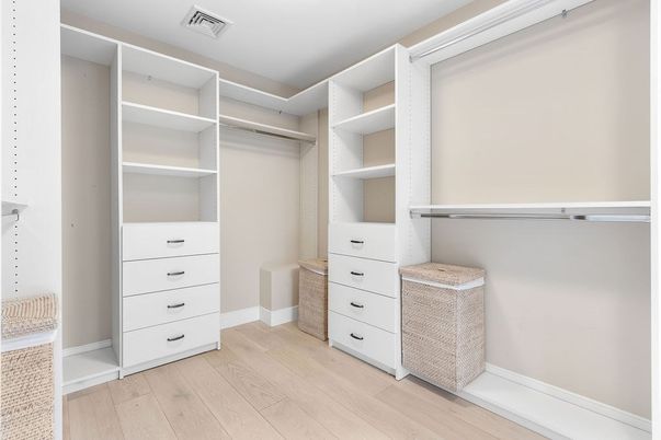 Interior, Walk-in Closets, Wood Texture Flooring