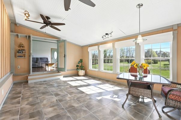 Dining room, Interior, Pendant Lights