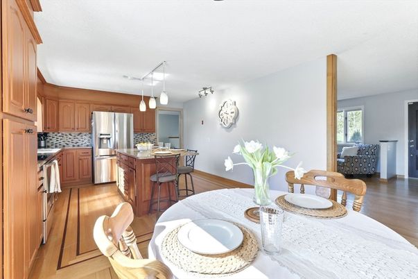 Dining room, Interior, Kitchen, Pendant Lights, Stainless Steel Appliances, Wood Texture Flooring