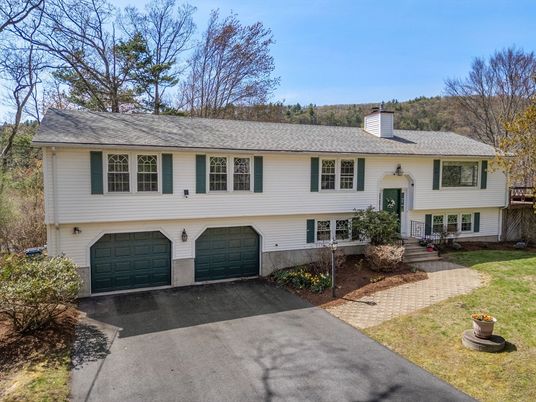 Attached, Exterior, Facade, Raised Ranch
