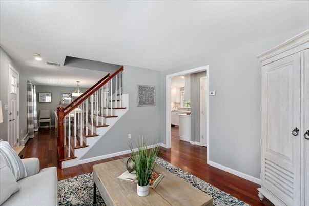 Interior, Pendant Lights, Recessed Lighting, Wood Texture Flooring