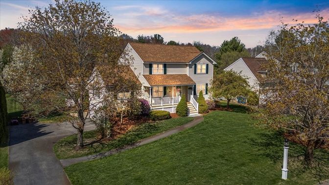 Backyard, Exterior, Facade, Farmhouse