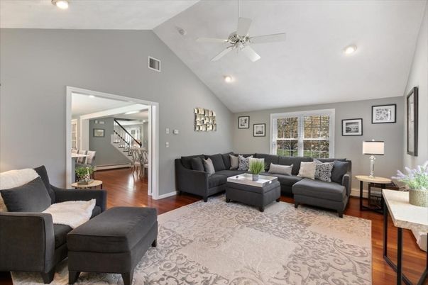 Interior, Living room, Recessed Lighting, Wood Texture Flooring