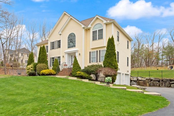 Backyard, Exterior, Facade, Farmhouse