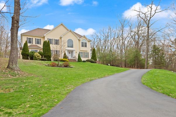 Backyard, Exterior, Facade, Farmhouse