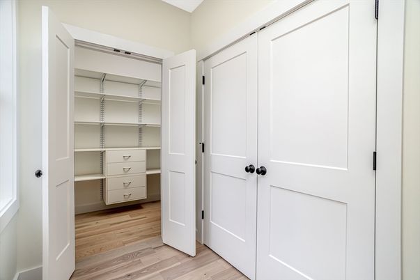 Interior, Walk-in Closets, Wood Texture Flooring