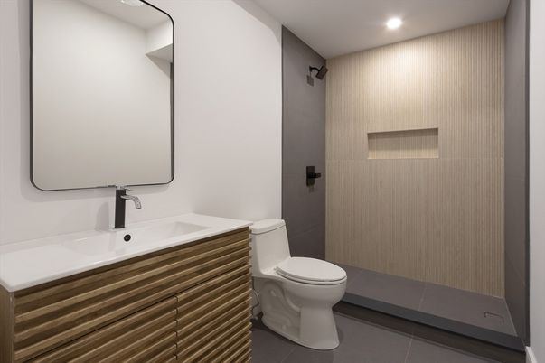 Bathroom, Interior, Recessed Lighting