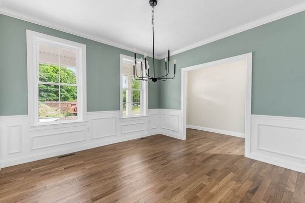 Empty room, Interior, Pendant Lights, Wood Texture Flooring