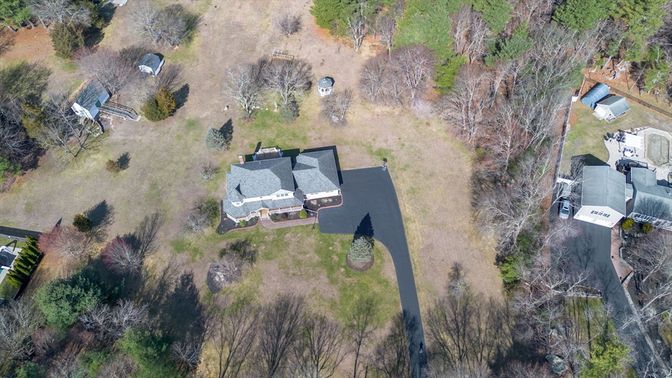 Exterior, Drone