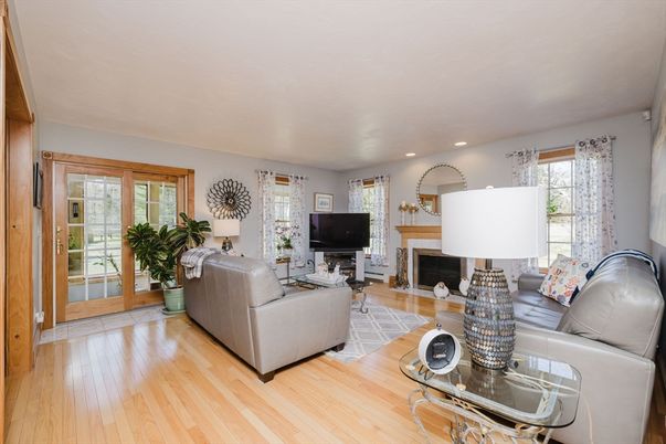 Fireplace, Interior, Living room, Recessed Lighting, Wood Texture Flooring