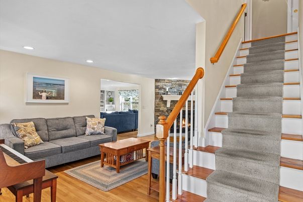 Interior, Living room, Piano, Recessed Lighting, Wood Texture Flooring