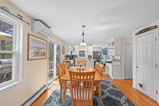 Dining room, Interior, Kitchen, Pendant Lights, Wood Texture Flooring