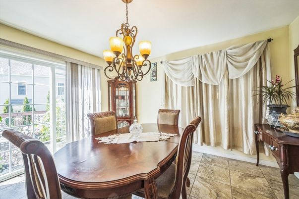 Chandelier, Dining room, Interior