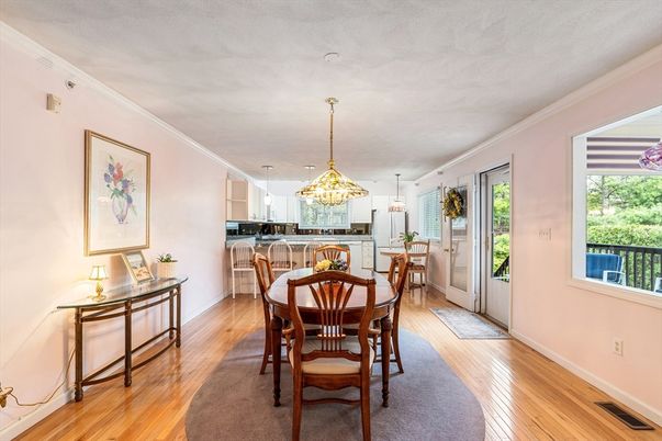 Dining room, Interior, Kitchen, Pendant Lights, Wood Texture Flooring