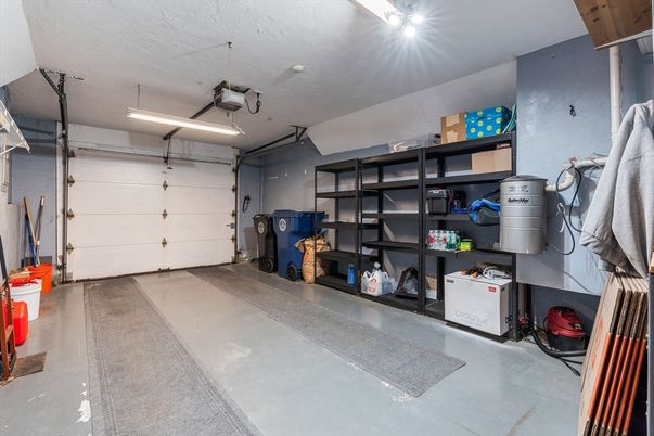 Garage, Interior