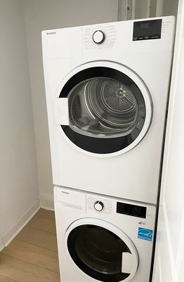 Interior, Utility Closets, Washer, Wood Texture Flooring