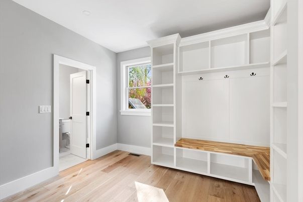 Interior, Walk-in Closets, Wood Texture Flooring