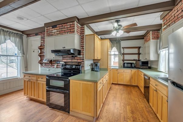 Interior, Kitchen, Stainless Steel Appliances, Wood Texture Flooring