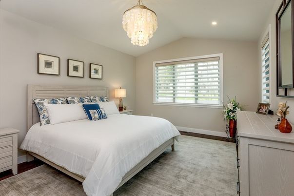 Bedroom, Chandelier, Interior, Recessed Lighting