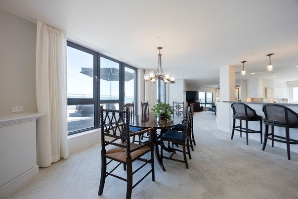 Chandelier, Dining room, Interior, Kitchen, Pendant Lights