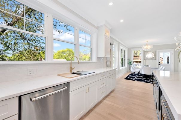 Chandelier, Dining room, Interior, Kitchen, Recessed Lighting, Stainless Steel Appliances, Wood Texture Flooring