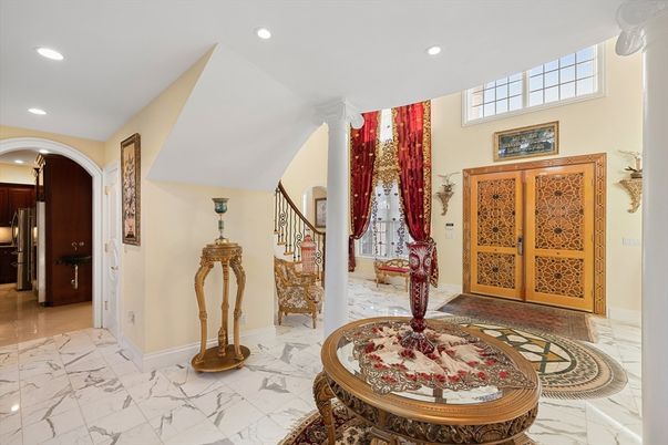 Interior, Marble, Recessed Lighting