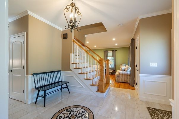 Interior, Pendant Lights, Recessed Lighting, Wood Texture Flooring