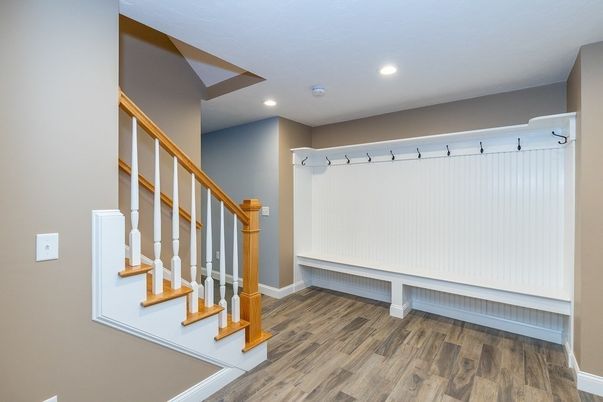 Interior, Recessed Lighting, Wood Texture Flooring
