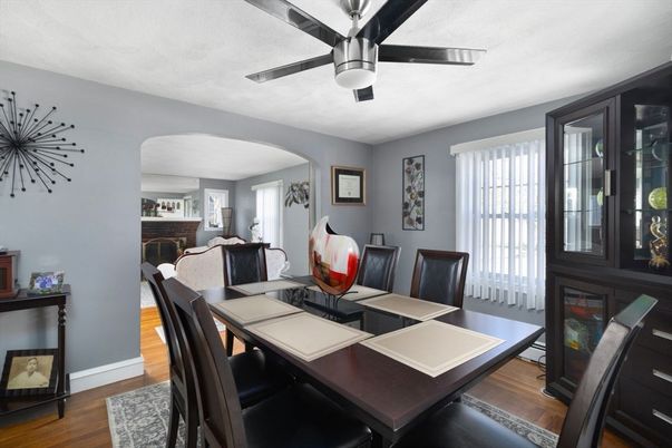 Dining room, Interior, Wood Texture Flooring