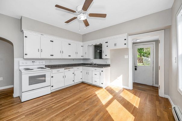 Interior, Kitchen, Wood Texture Flooring