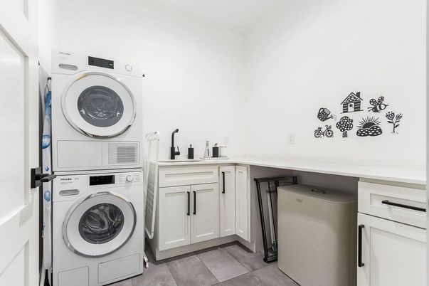 Interior, Utility Closets, Washer